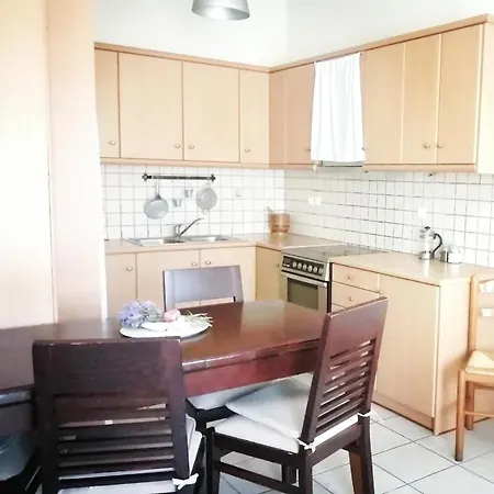 Theony Studio Apartment